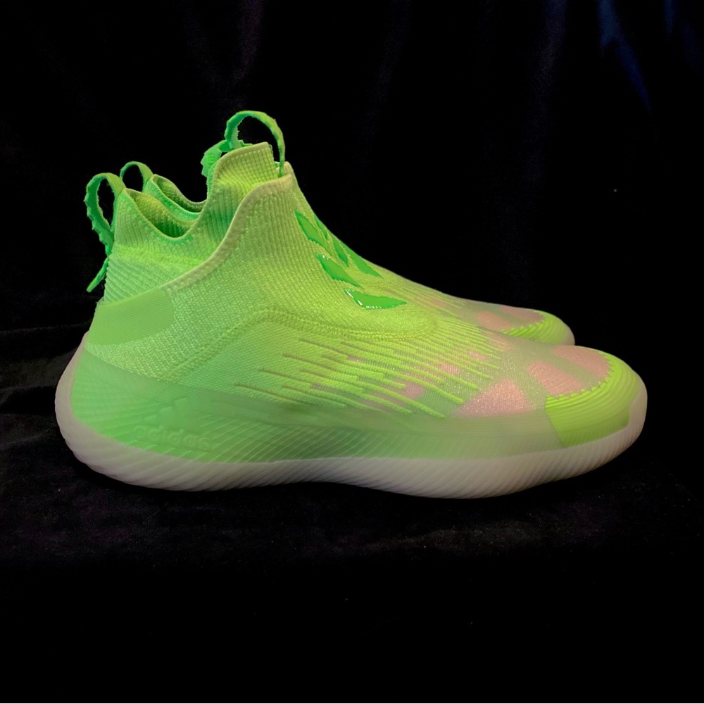 Adidas Men’s N3XT L3V3L FUTURENATURAL Basketball shoes (NWT)
